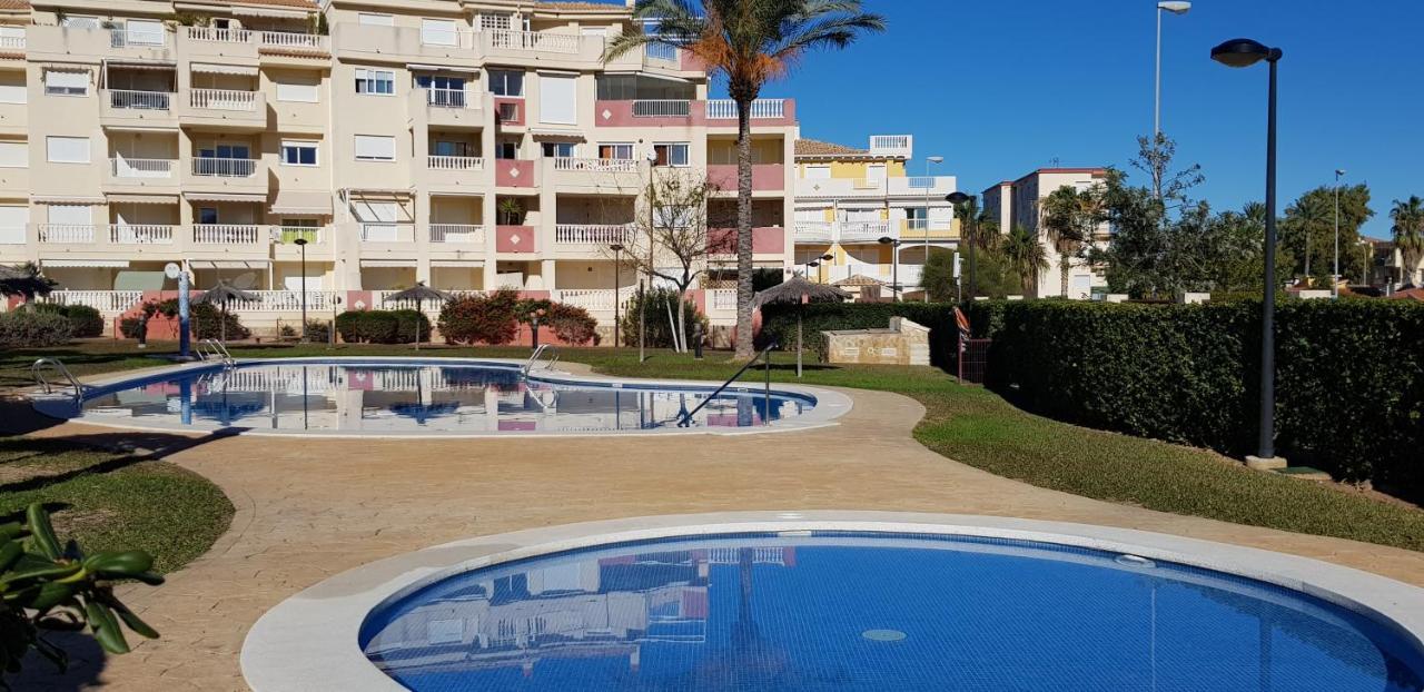 Marinas Grand Terrace Apartment