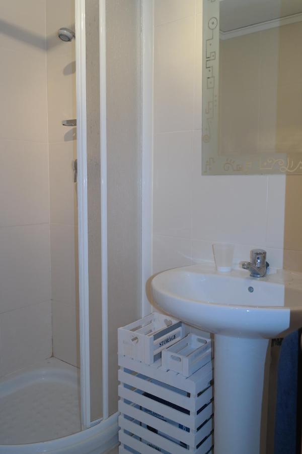 Marinas Grand Terrace Apartment *
